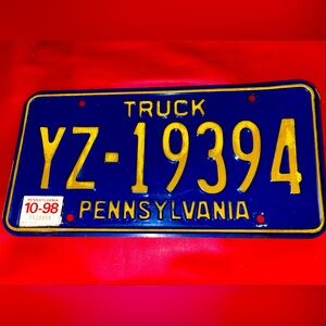 Pennsylvania 10/98 Truck License Plate. YZ-19394